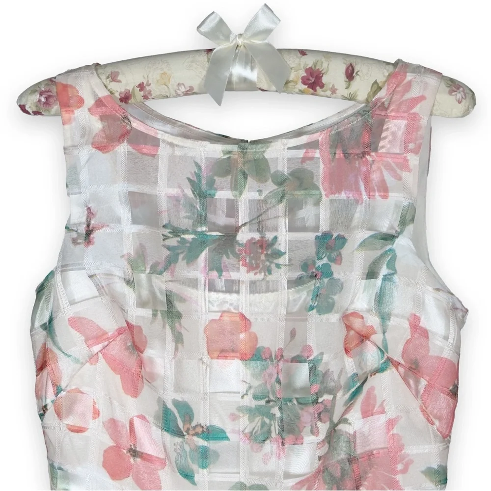 Julian Taylor Floral Sleeveless Dress - Picture 2 of 8